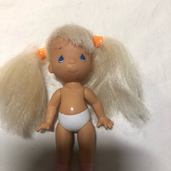 2 Rose Art 1996 Precious Moments Dolls, 1 skating & 2 bonus dolls - Picture 6 of 12